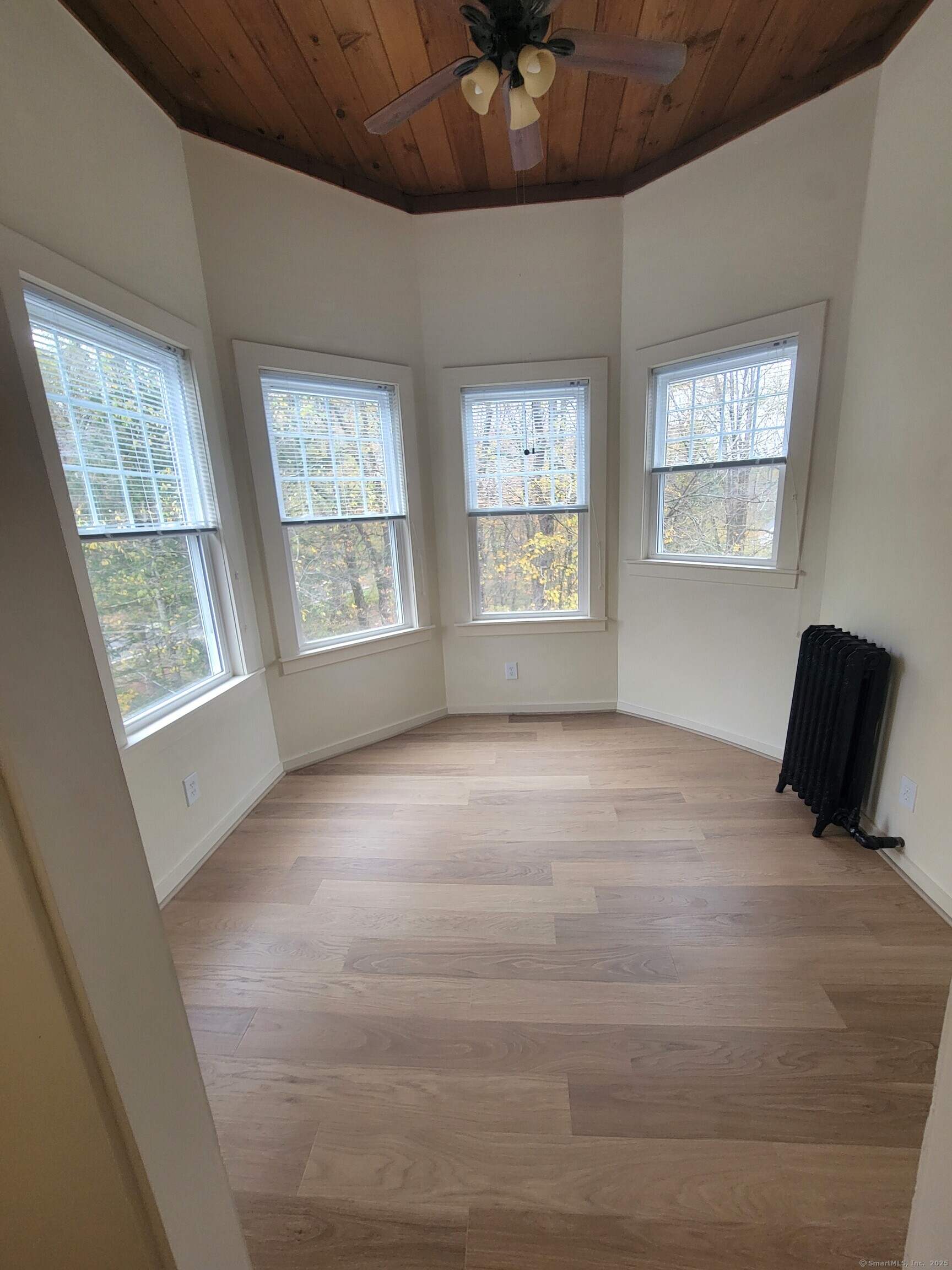 270 Cherry Brook Road, Unit 3 Canton, CT 06019 - Photo 7 of 13 a view of an empty room with a window