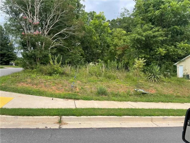 $140,000 | 408 Bona Road, Buford, GA 30518