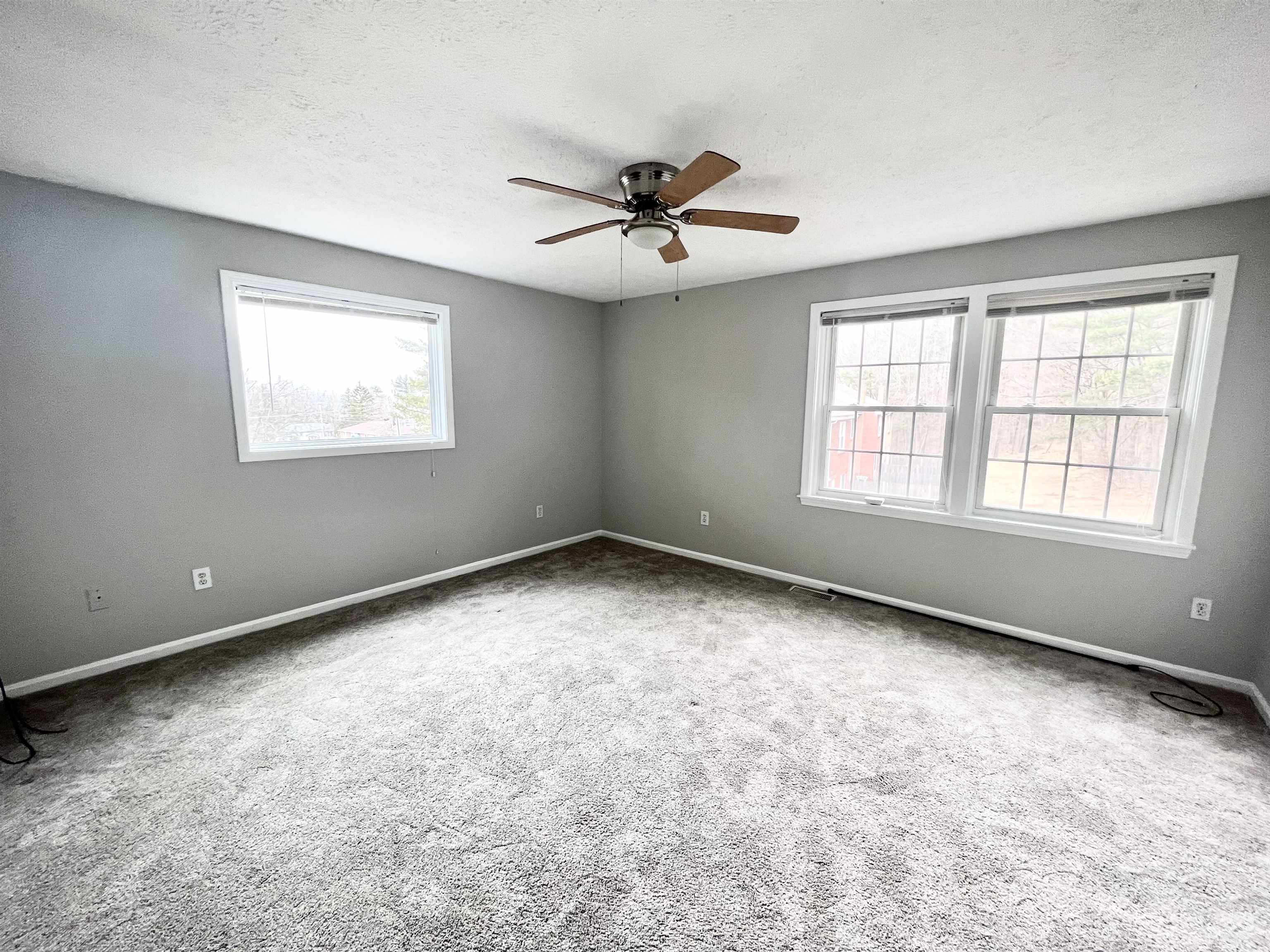 83 Derryfield Court Manchester, NH 03104 - Photo 15 of 38