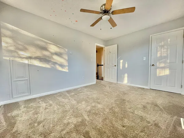 $2,600 | 83 Derryfield Court, Manchester, NH 03104