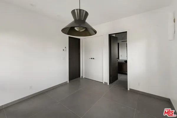$5,750 | 2287 Baxter Street, Los Angeles, CA 90039