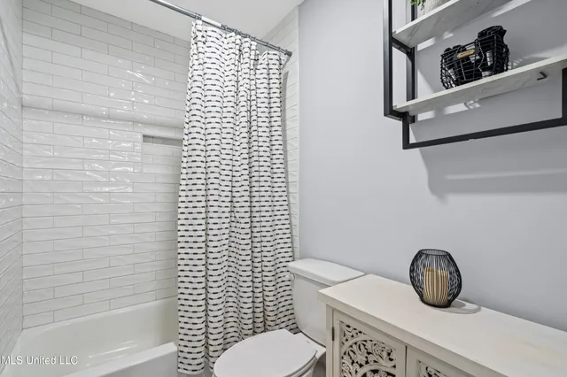 $545,000 | 4777 Bolivar Trail North, Olive Branch, MS 38654