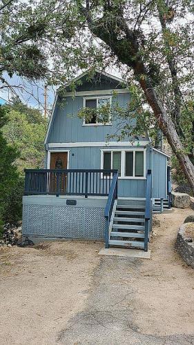 2251 Eagle Lane Running Springs, CA 92382 - Photo 2 of 17