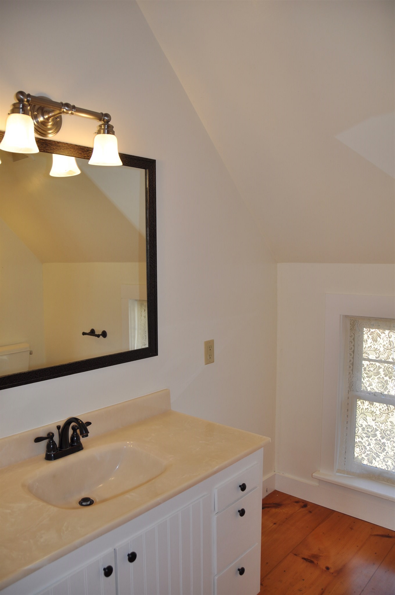 567 Orchard Run Cornwall, VT 05753 - Photo 21 of 36 Gallery Image 21