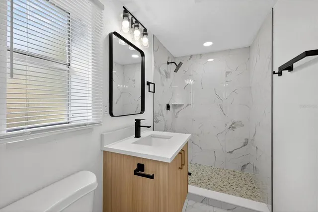 $359,900 | 804 Walnut Drive, Seffner, FL 33584