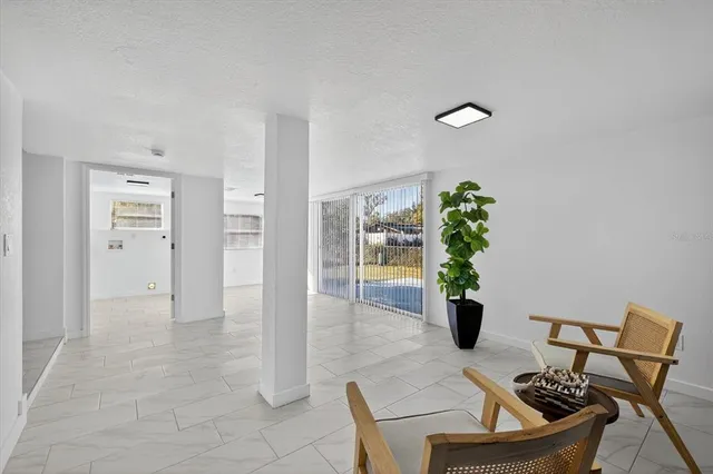 $359,900 | 804 Walnut Drive, Seffner, FL 33584