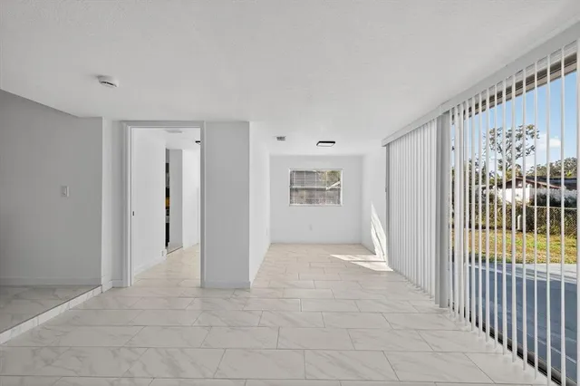 $359,900 | 804 Walnut Drive, Seffner, FL 33584