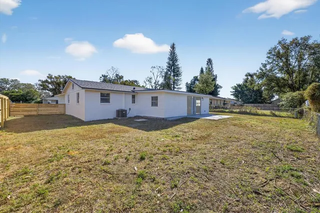 $359,900 | 804 Walnut Drive, Seffner, FL 33584