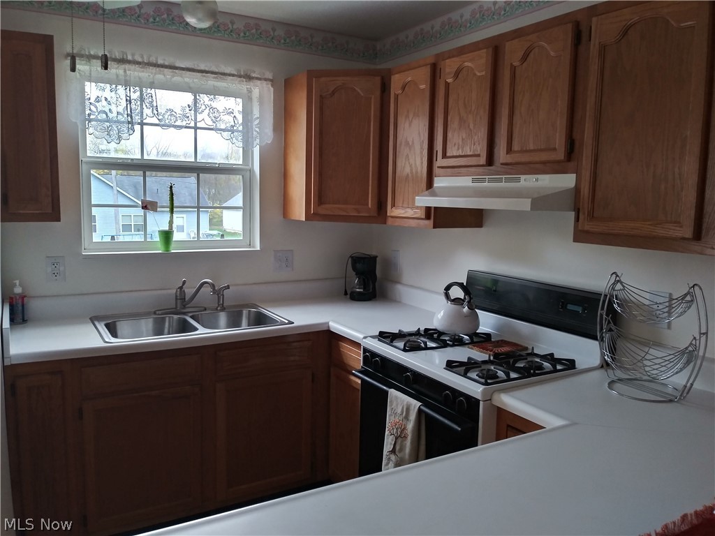 1423 Walnut Road Southeast Massillon, OH 44646 - Photo 7 of 30 Gallery Image 7