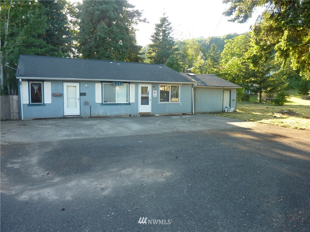 617 Southwest Trout Court Camas, WA 98607 - Photo 1 of 25 Gallery Image 1
