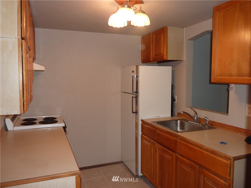 617 Southwest Trout Court Camas, WA 98607 - Photo 4 of 25 Gallery Image 4