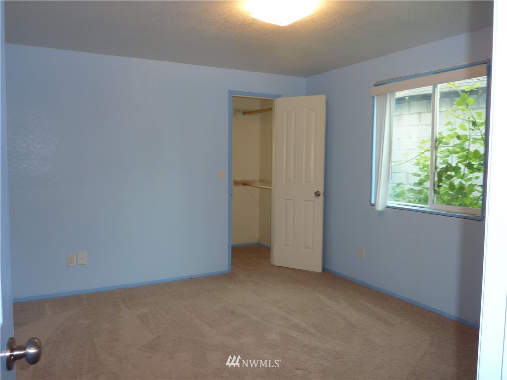 617 Southwest Trout Court Camas, WA 98607 - Photo 6 of 25 Gallery Image 6