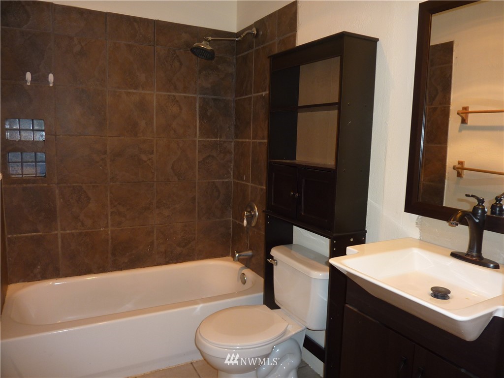 617 Southwest Trout Court Camas, WA 98607 - Photo 7 of 25 Gallery Image 7