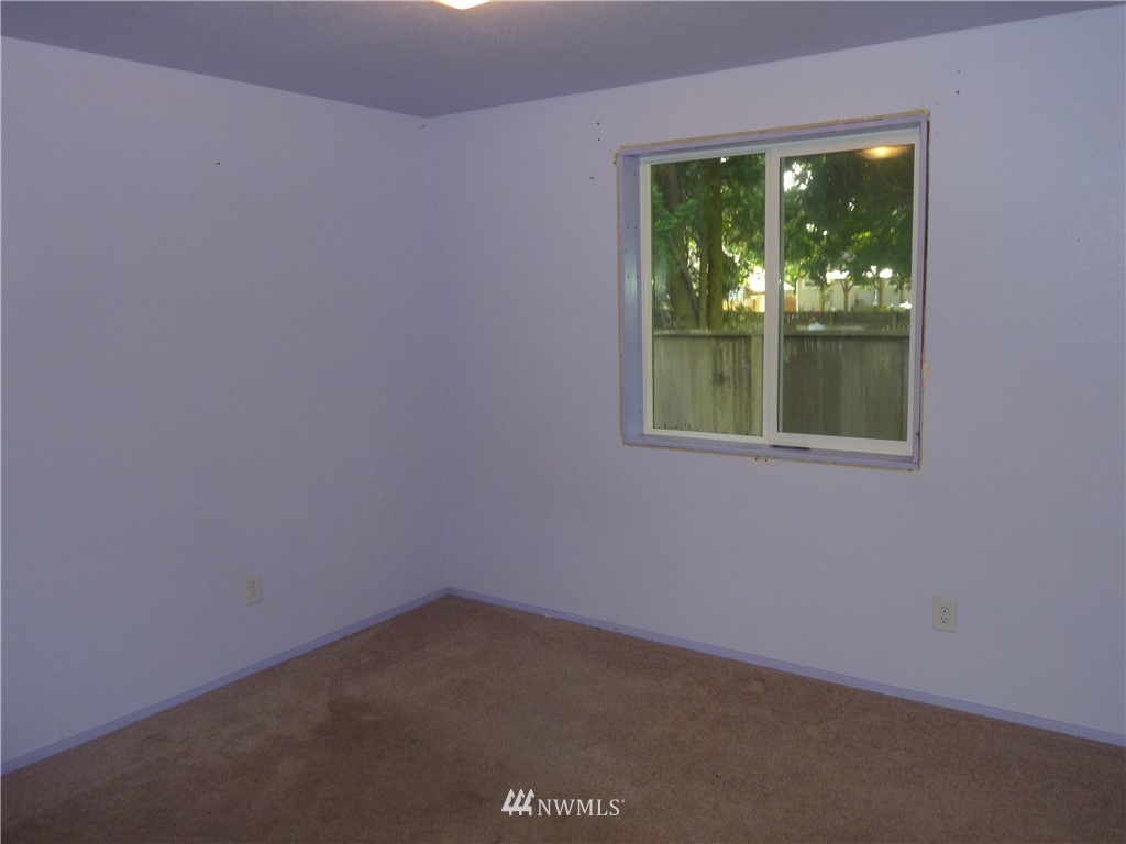 617 Southwest Trout Court Camas, WA 98607 - Photo 9 of 25 Gallery Image 9