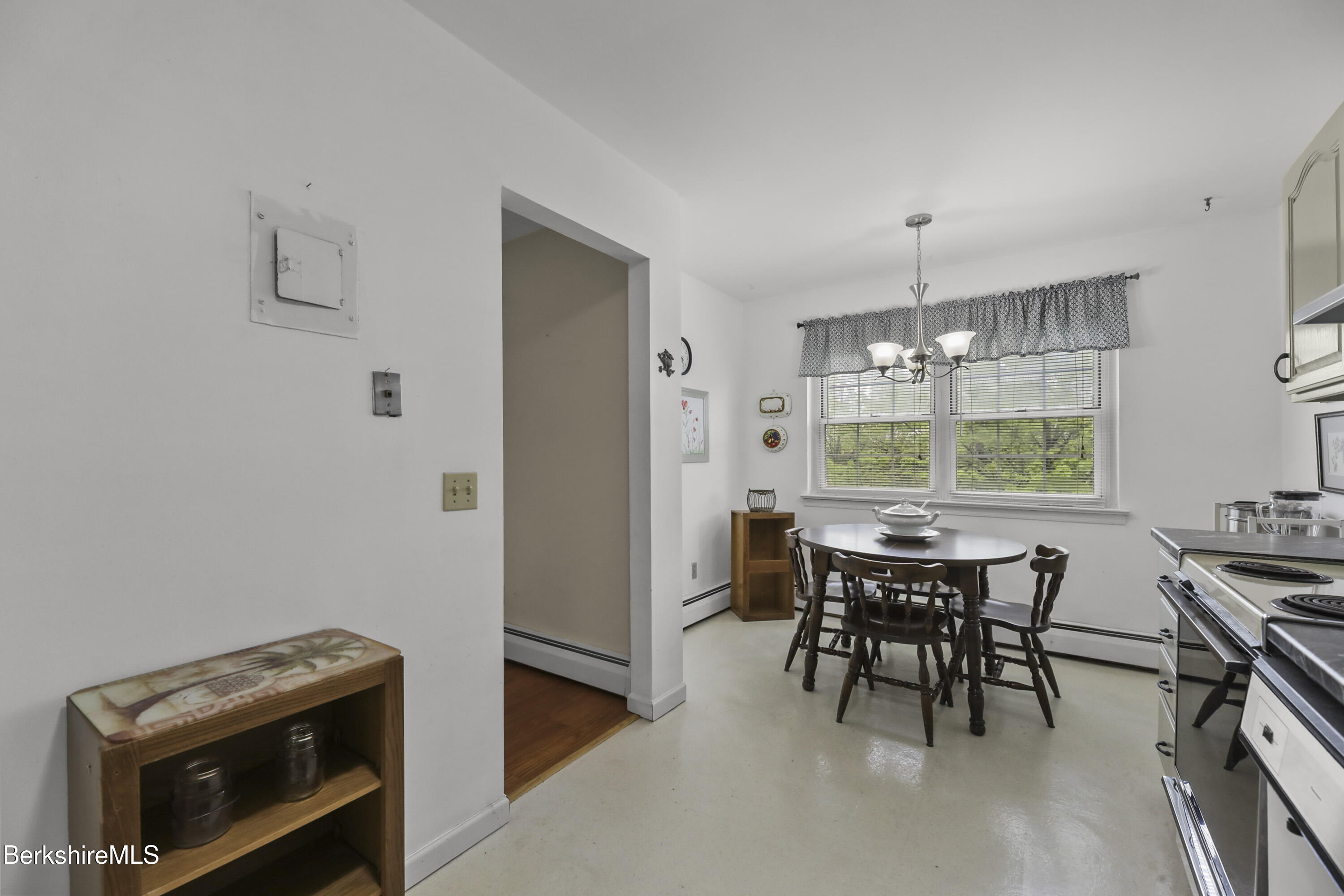 260 Pittsfield Road, Unit B05 Lenox, MA 01240 - Photo 9 of 21 eat-in kitchen