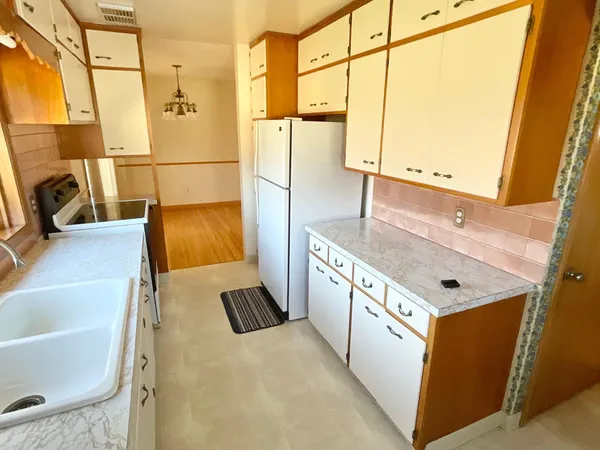 $256,000 | 1503 16th Street Southwest, Austin, MN 55912