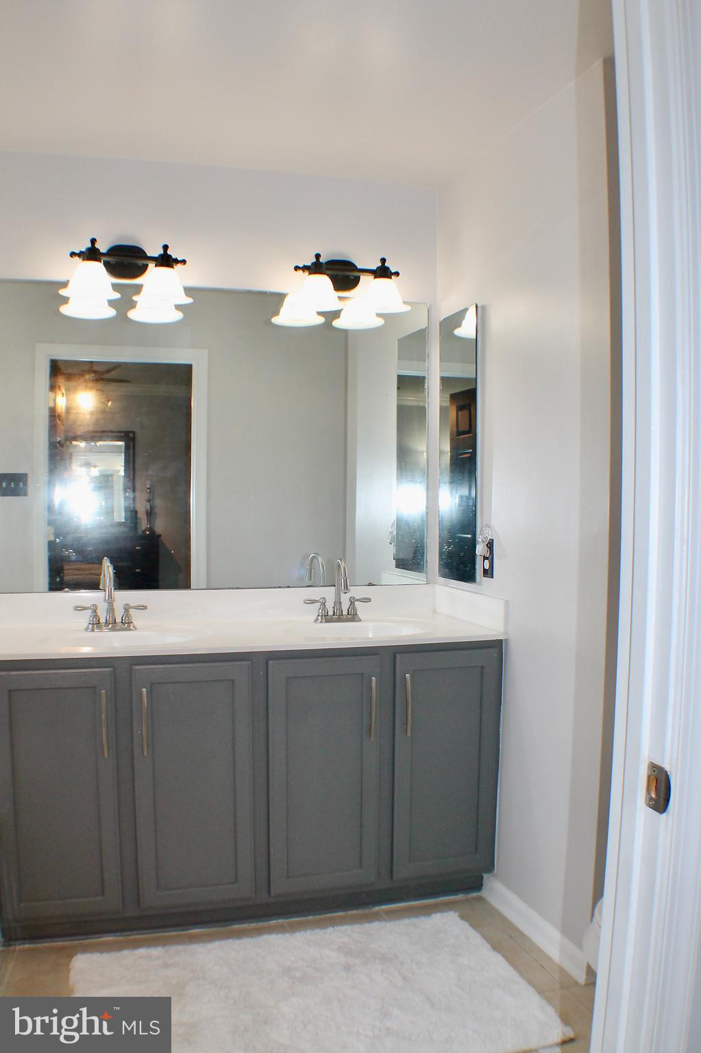 216 Barnhill Road Perkasie, PA 18944 - Photo 29 of 48 Main Bathroom