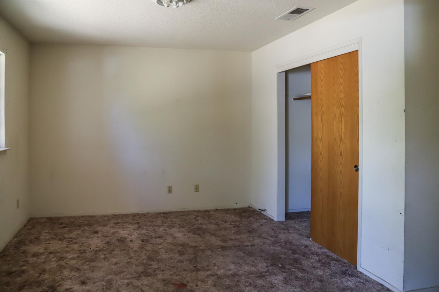 47112 Bissett Station Road Oakhurst, CA 93644 - Photo 18 of 31