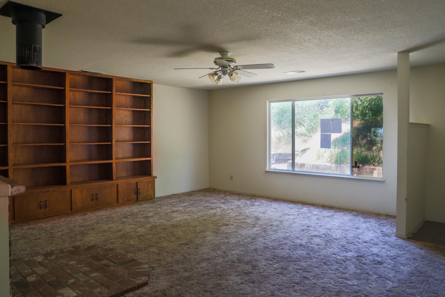 47112 Bissett Station Road Oakhurst, CA 93644 - Photo 4 of 31