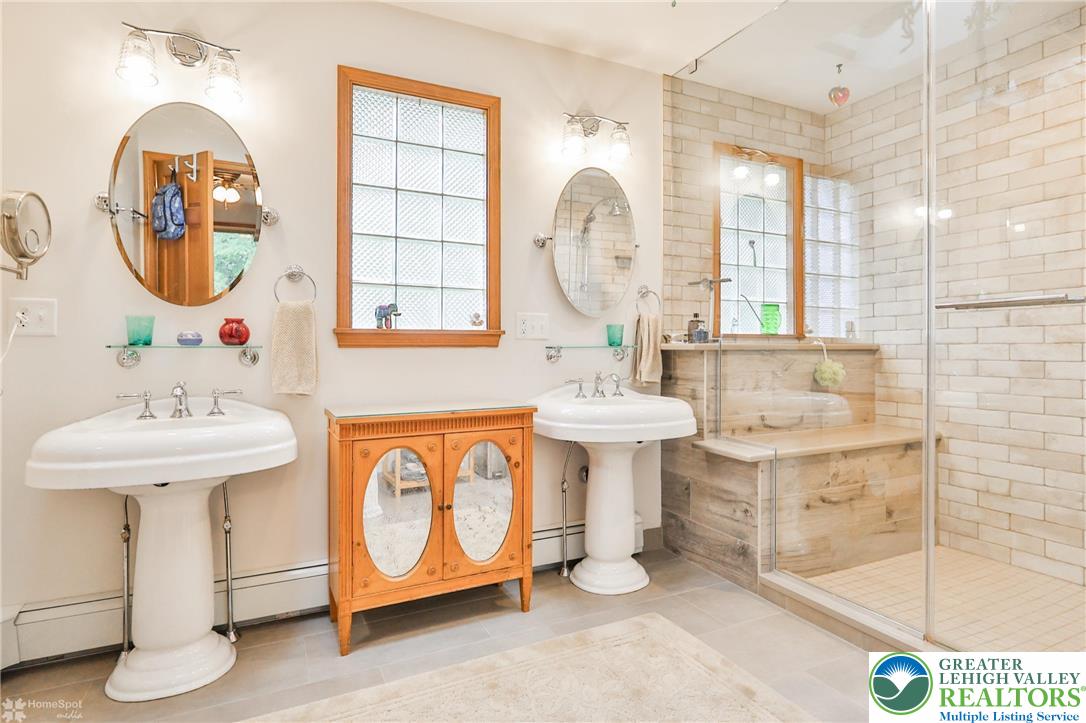 3745 Orefield Road Allentown, PA 18104 - Photo 44 of 76 Primary bath