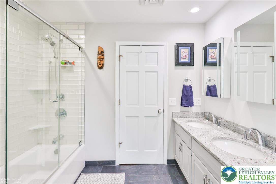 3745 Orefield Road Allentown, PA 18104 - Photo 54 of 76 Main bathroom
