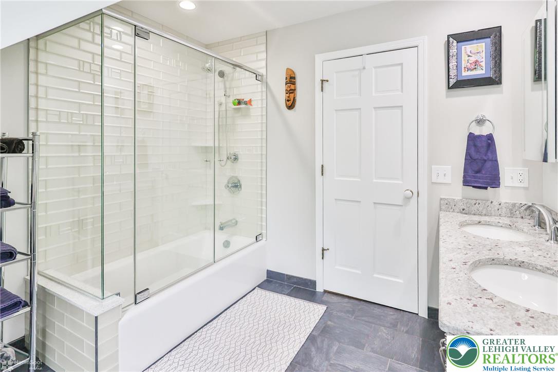 3745 Orefield Road Allentown, PA 18104 - Photo 55 of 76 Main bathroom