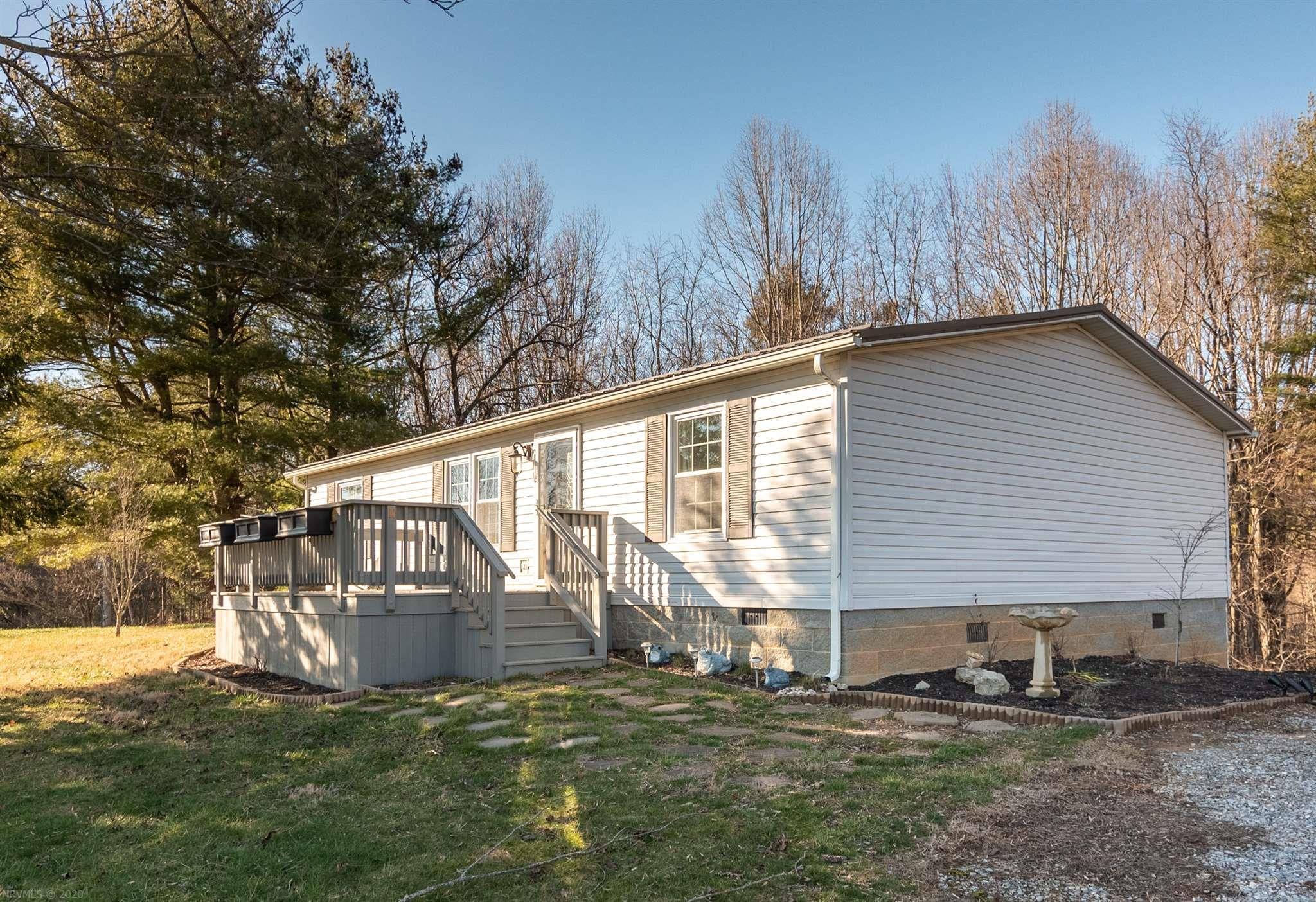 927 Huffville Road Northeast Pilot, VA 24138 - Photo 13 of 45 Gallery Image 13