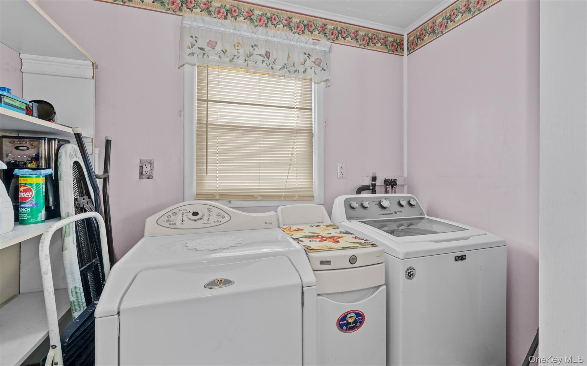 82 Barnyard Lane Levittown, NY 11756 - Photo 11 of 24