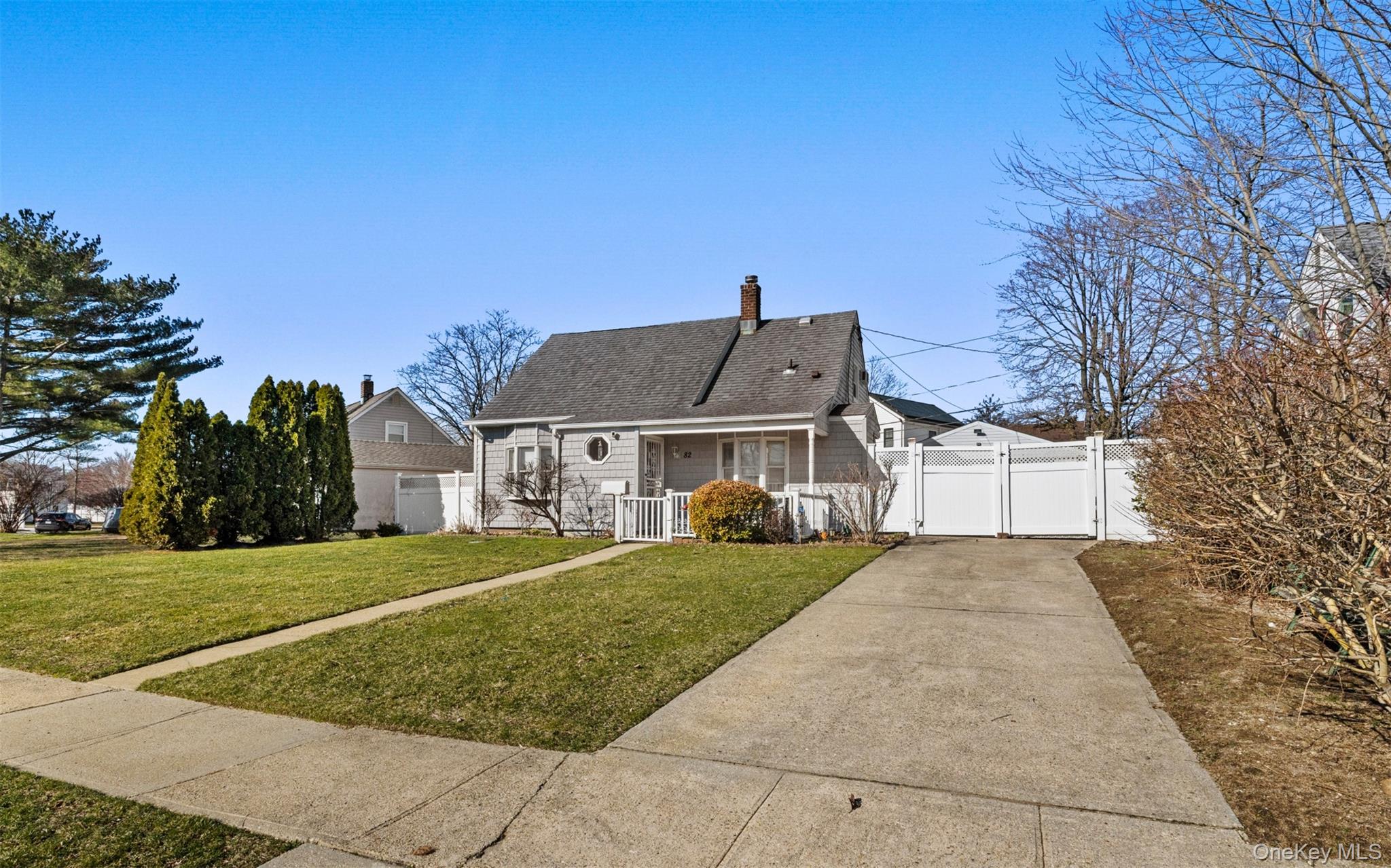 82 Barnyard Lane Levittown, NY 11756 - Photo 21 of 24