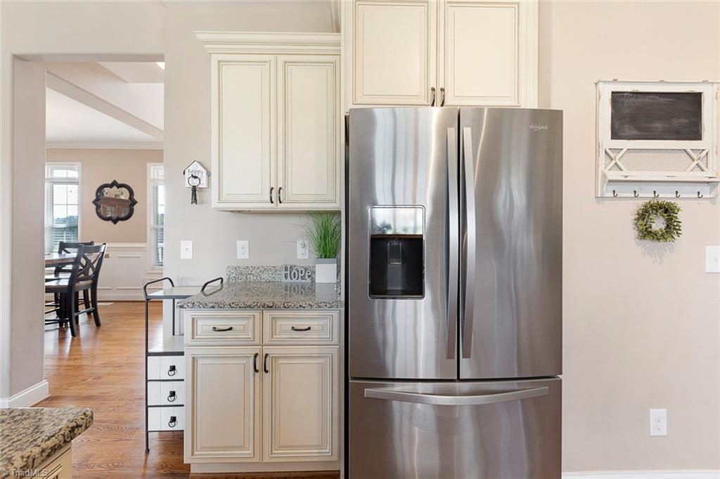 7458 Princess Ann Court Rural Hall, NC 27045 - Photo 10 of 30 Stainless Steel appliances and great cabinet space.