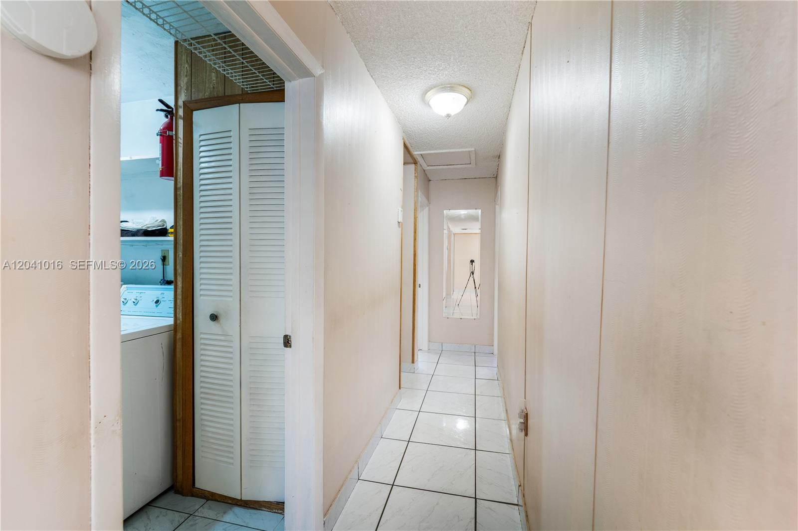 11941 Southwest 4th Street Miami, FL 33184 - Photo 15 of 40