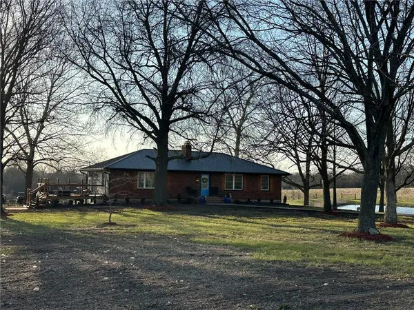 $1,350,000 | 32240 Rockville Road, Louisburg, KS 66053