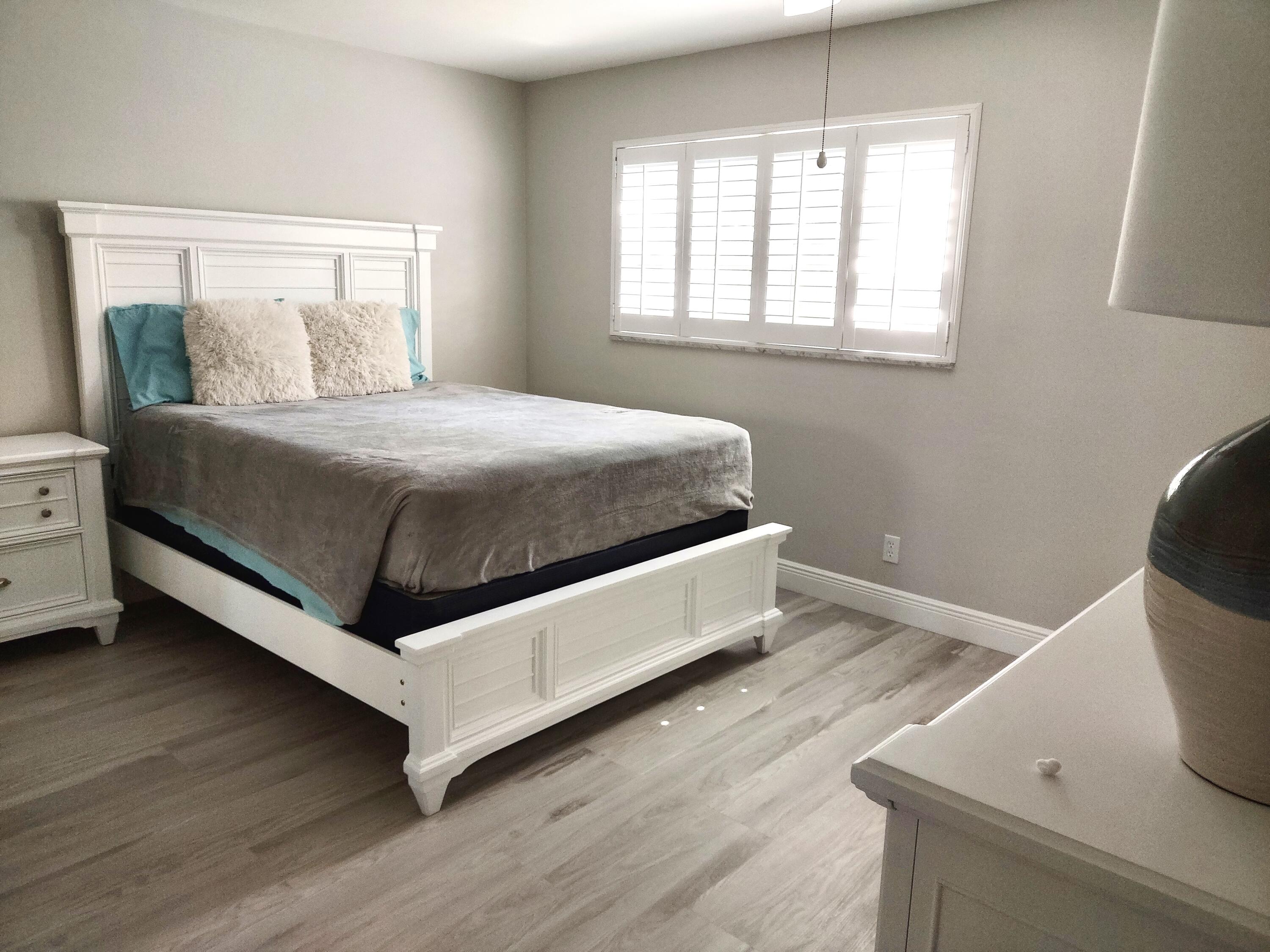 5505 North Ocean Boulevard, Unit 8102 Ocean Ridge, FL 33435 - Photo 6 of 10 Master Bedroom