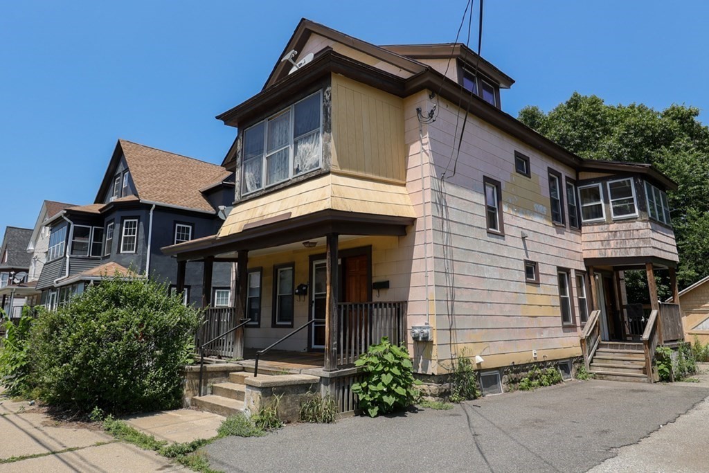 383 Nottingham Street Springfield, MA 01104 - Photo 2 of 4