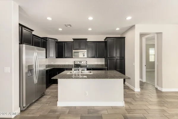 $485,000 | 184 North 169th Avenue, Goodyear, AZ 85338