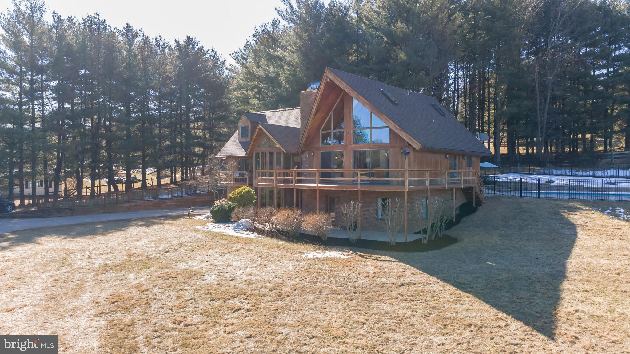 4757 Buffalo Road Mount Airy, MD 21771 - Photo 35 of 50 a view of a house with wooden fence