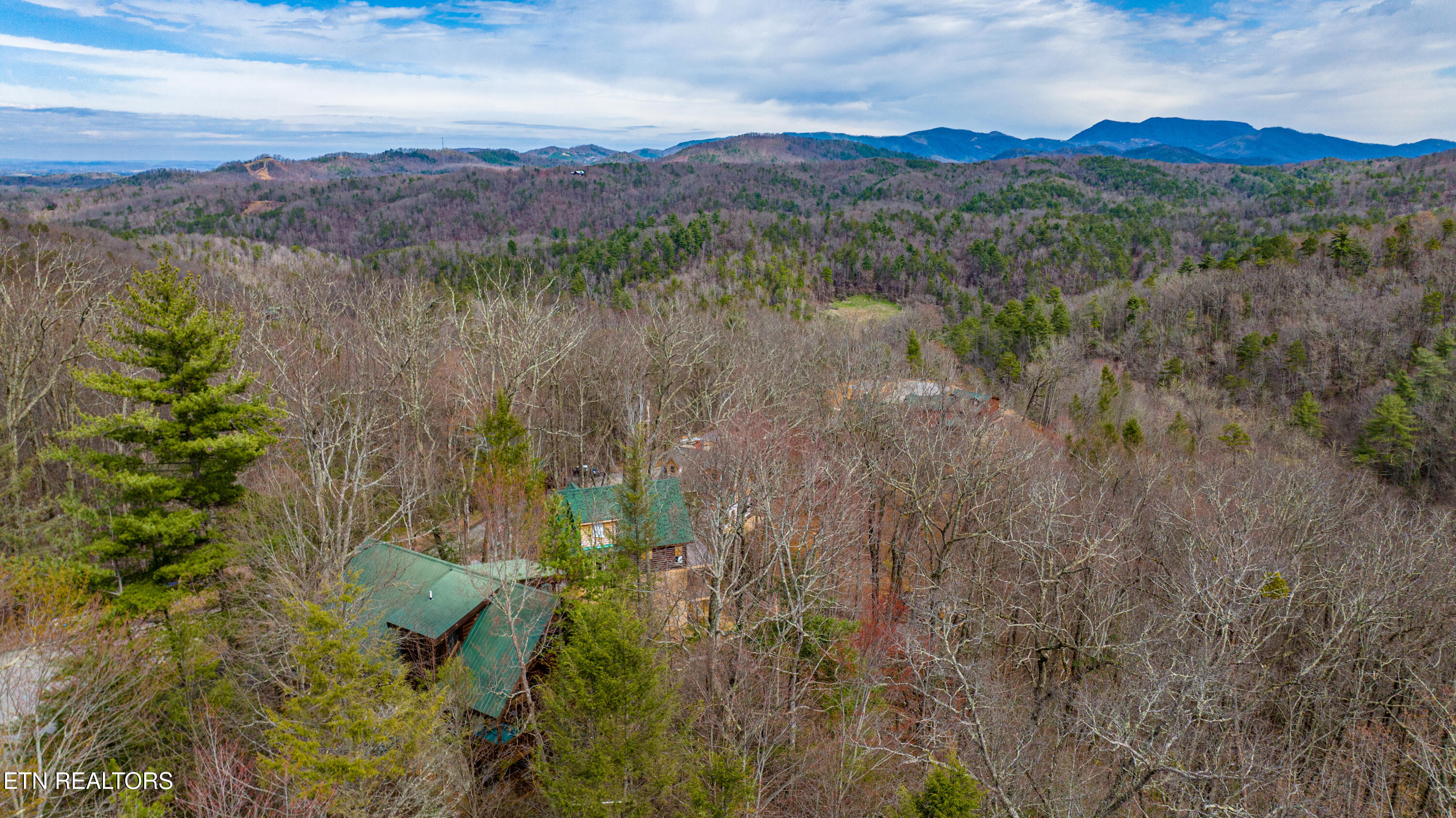 4303 Locke Ridge Way Sevierville, TN 37876 - Photo 3 of 32 Copy of 1 - Key - 2