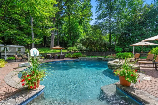 a view of a garden with patio