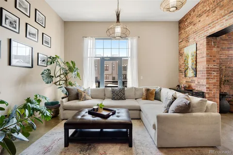 $574,997 | 2500 Walnut Street, Unit 201, Denver, CO 80205