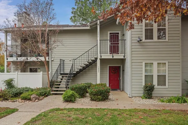 $279,950 | 2400 Eilers Lane, Unit 1806, Lodi, CA 95242