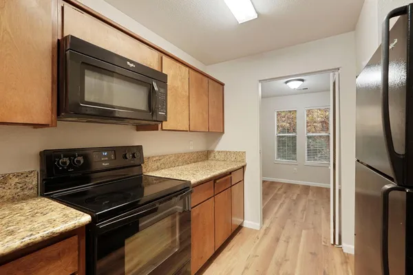 $279,950 | 2400 Eilers Lane, Unit 1806, Lodi, CA 95242