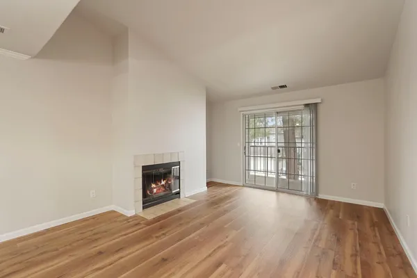 $279,950 | 2400 Eilers Lane, Unit 1806, Lodi, CA 95242