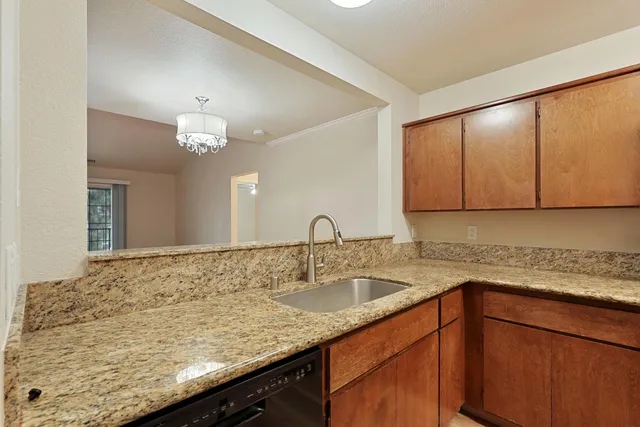 $289,950 | 2400 Eilers Lane, Unit 1806, Lodi, CA 95242