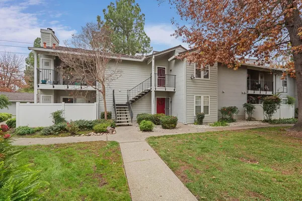 $279,950 | 2400 Eilers Lane, Unit 1806, Lodi, CA 95242