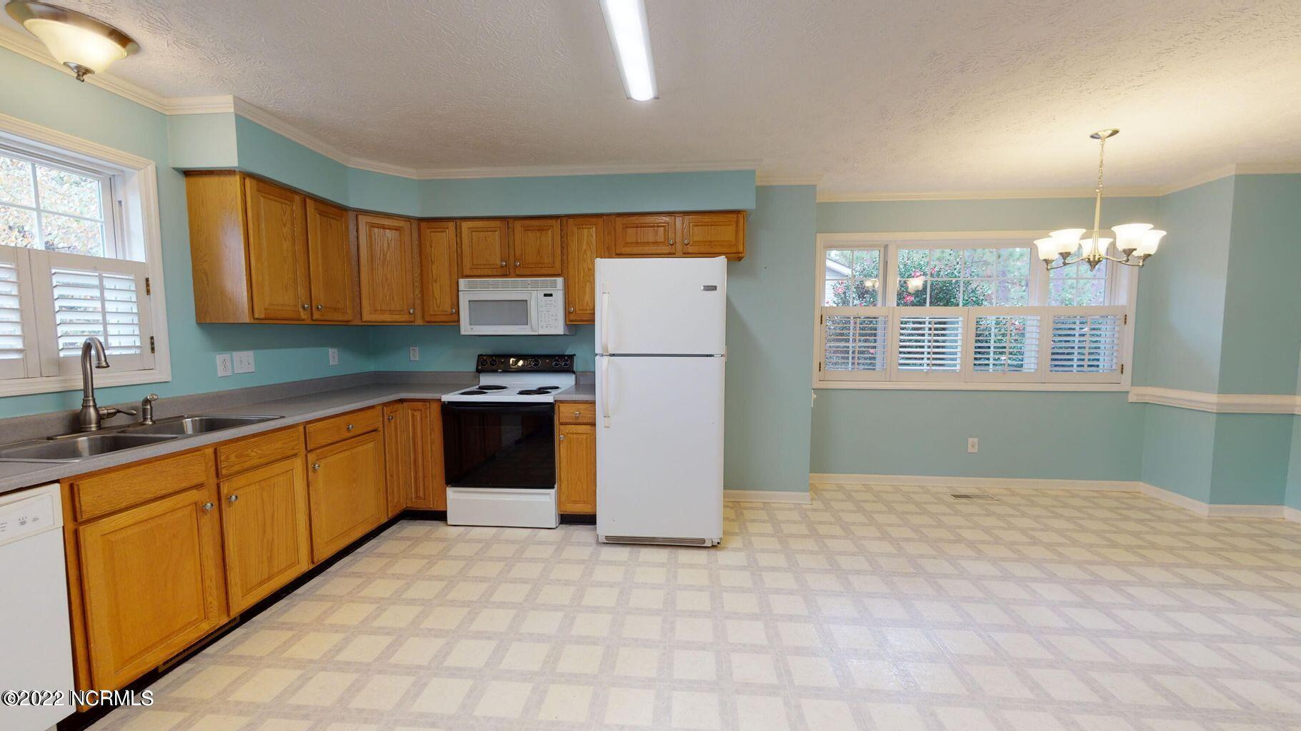 205 Fox Run Road Pinehurst, NC 28374 - Photo 2 of 13 205