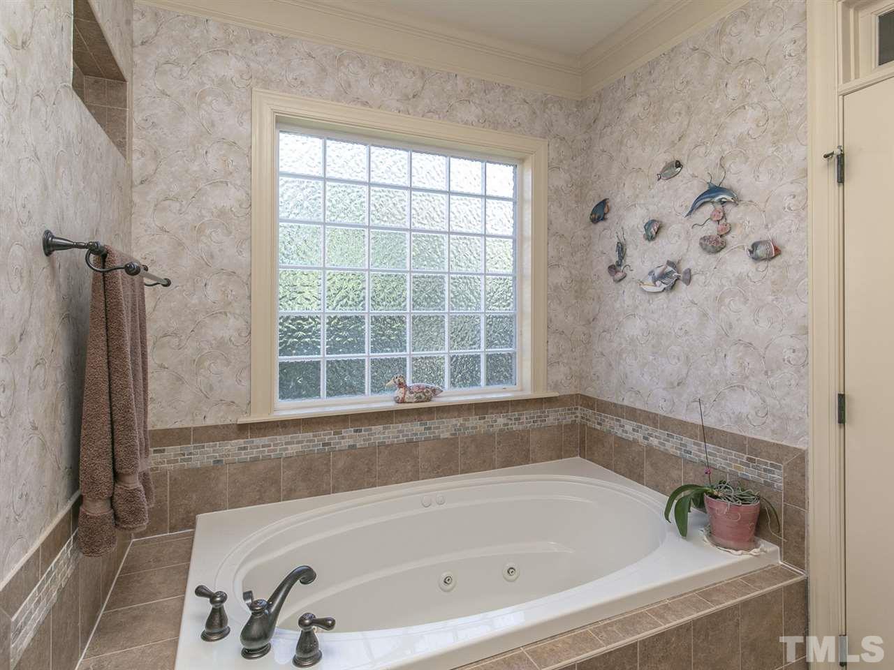 12609 Port Chester Court Raleigh, NC 27614 - Photo 13 of 23 Jetted Tub and Separate Shower