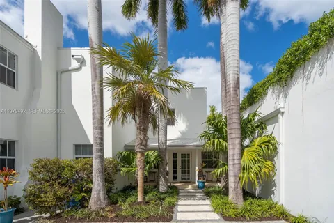 $3,590,000 | 707 West 54th Street, Miami Beach, FL 33140
