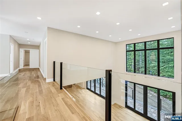 $2,779,000 | 10 Big Ramapo Road, Saddle River, NJ 07458