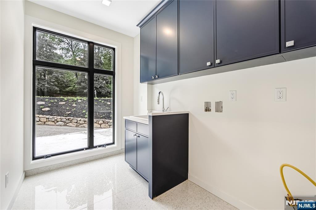 10 Big Ramapo Road Saddle River, NJ 07458 - Photo 31 of 44