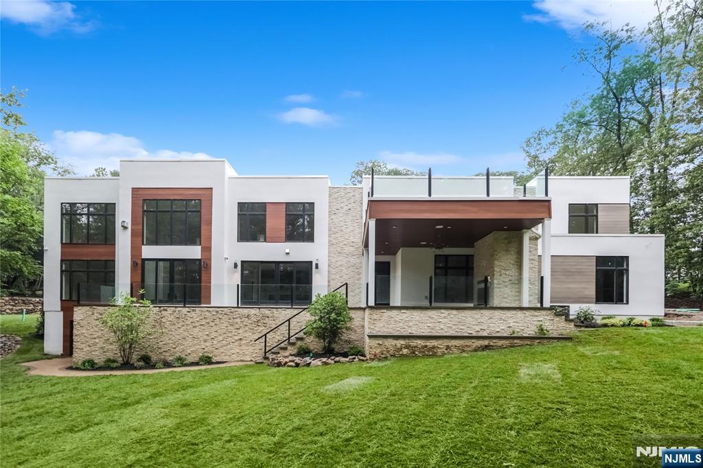 10 Big Ramapo Road Saddle River, NJ 07458 - Photo 41 of 44